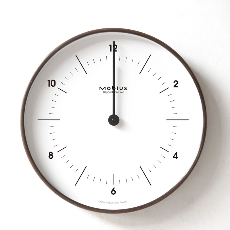 Resin Art Wall Clock - ساعة حائط بسيطة وجمالية بآلية حركة