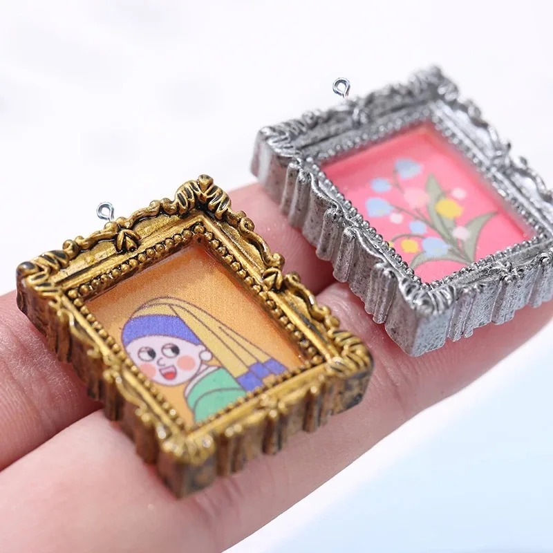 Resin Art Pendant - 10 قطع من الحلي الزجاجية المسطحة