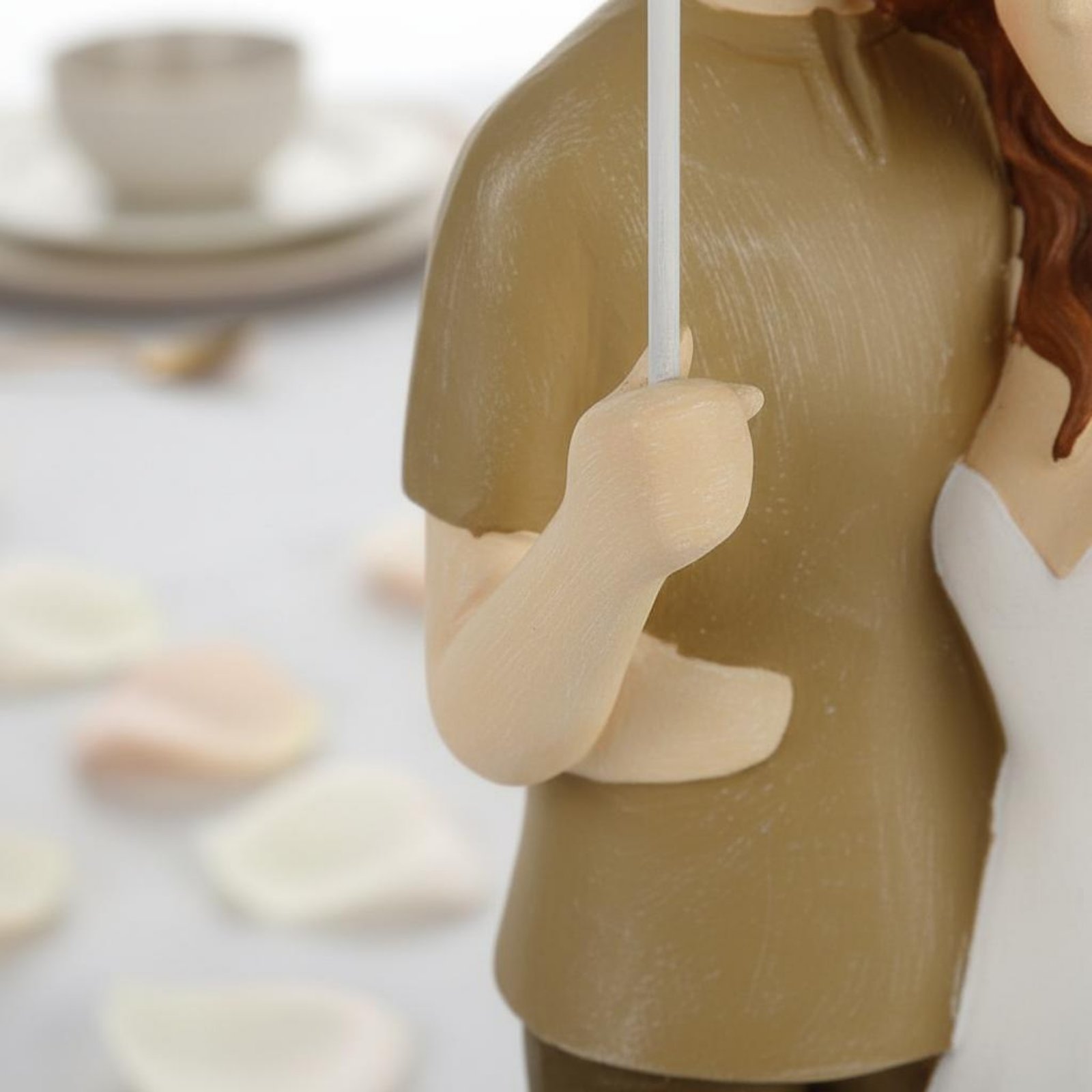 Resin Art Design For Wedding - تمثال زوجين تحت مظلة، تصميم أنيق،