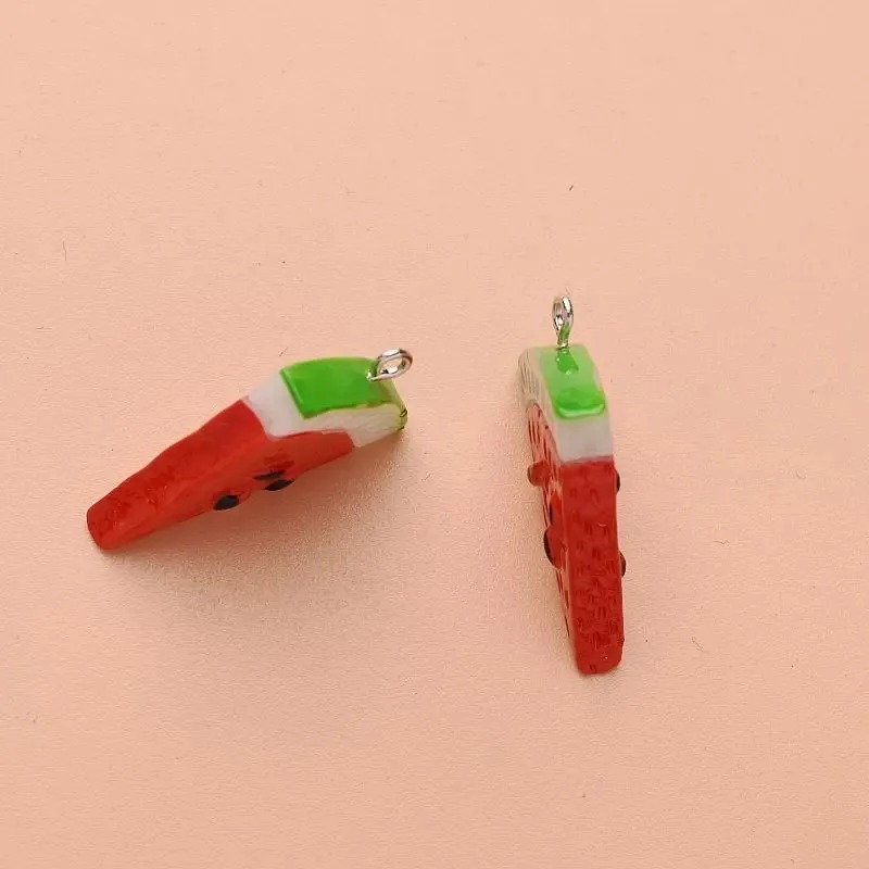 10 قطع من الحلي الراتنجية على  - مراجعة Resin Art Pendant وسعره
