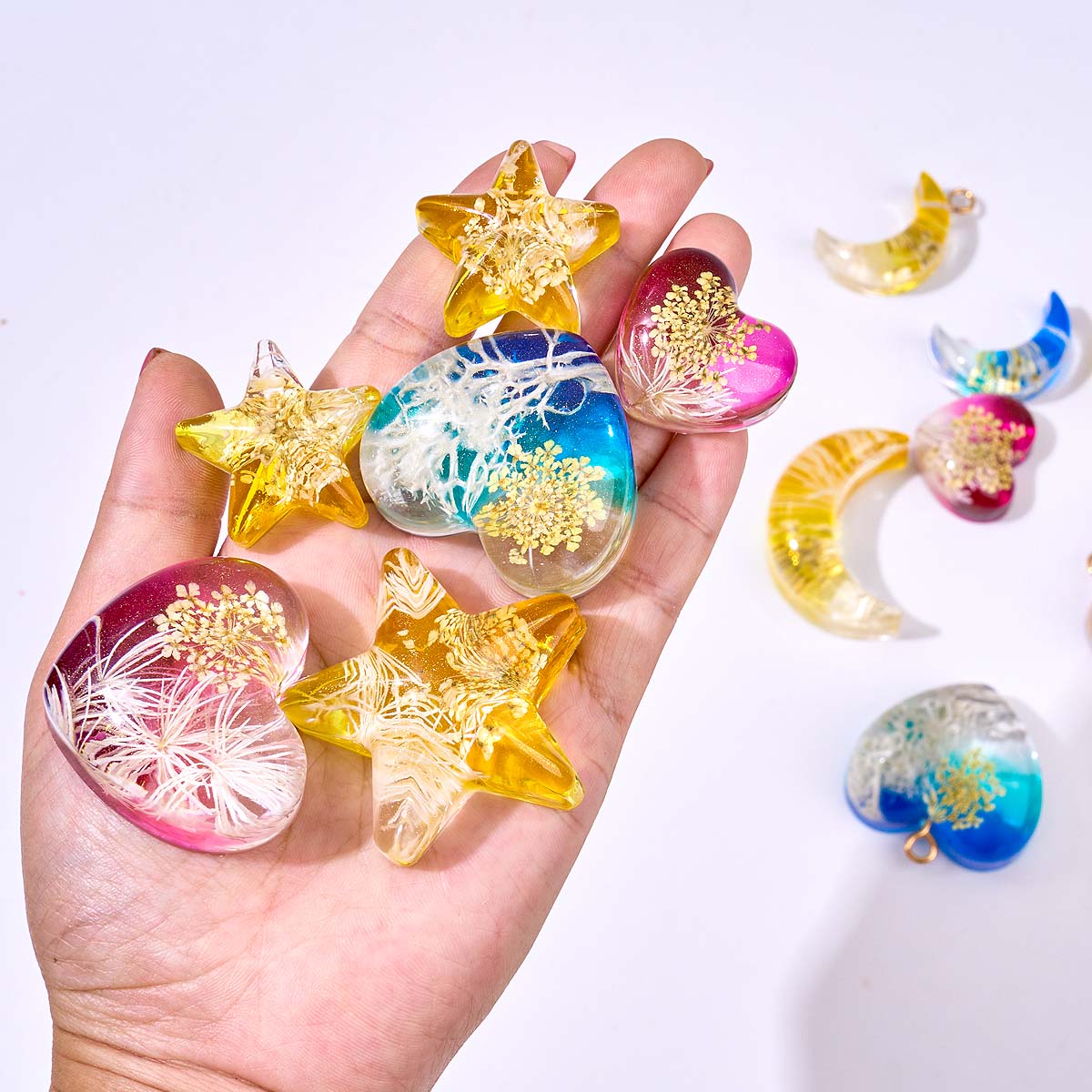 قالب سيليكون على شكل قلب ونجمة - مراجعة Resin Art Acrylic وسعره