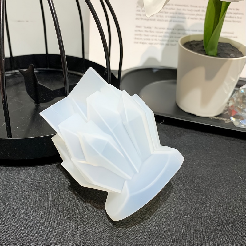 1pcCrystal العنقودية الزخرفية  - مراجعة Resin Art Mould وسعره