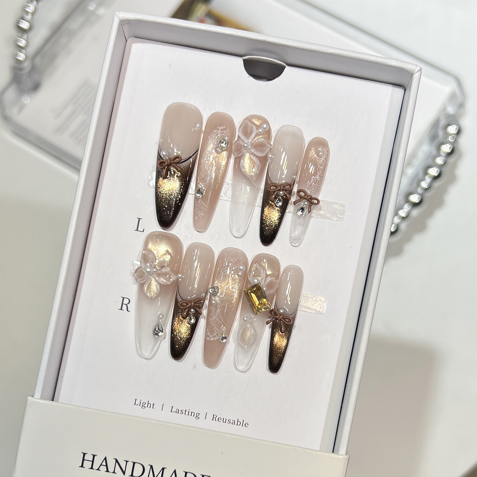 10 قطع من فن الأظافر الفرنسي ب - مراجعة Resin Art Design For Wedding وسعره